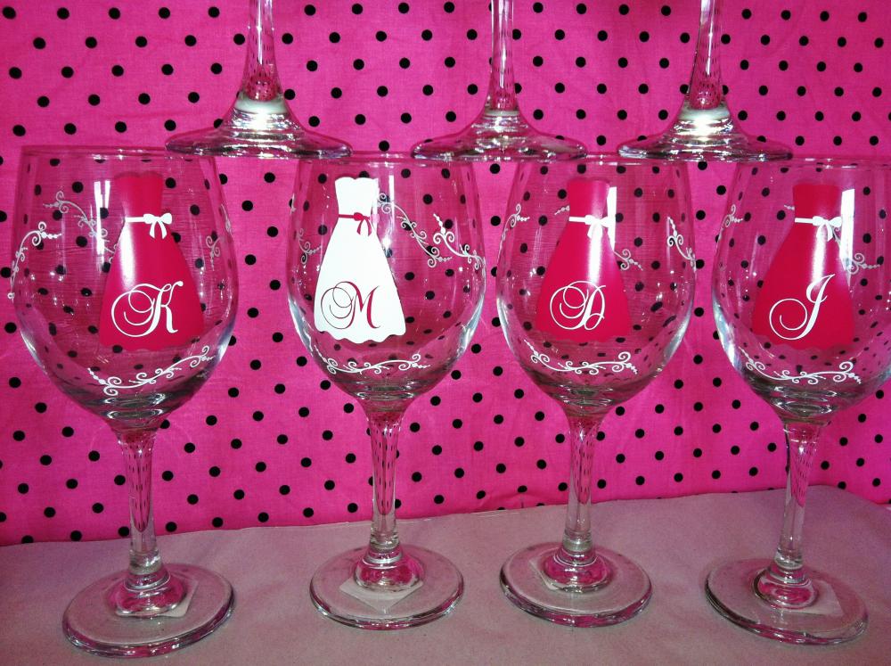 Set Of 7 Personalized Bridesmaid Wine Glasses. Strapless Gowns